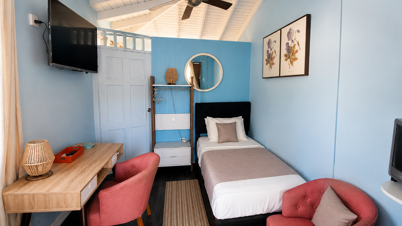 Studio apartment room